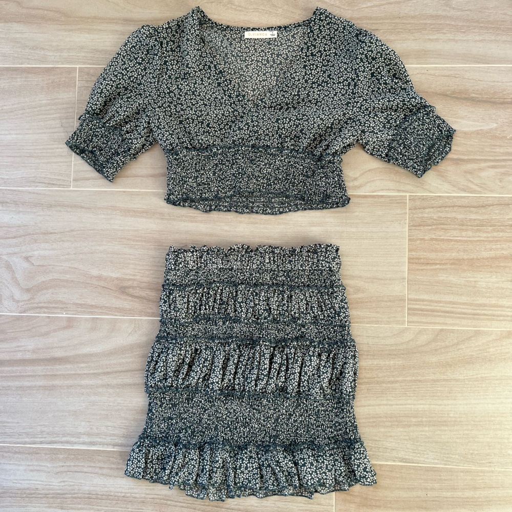 O. Vianca Floral Set